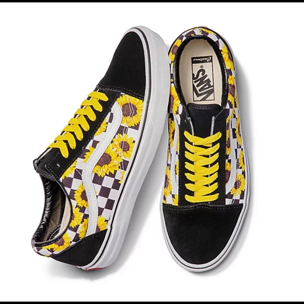 Custom sunflower old skool vans